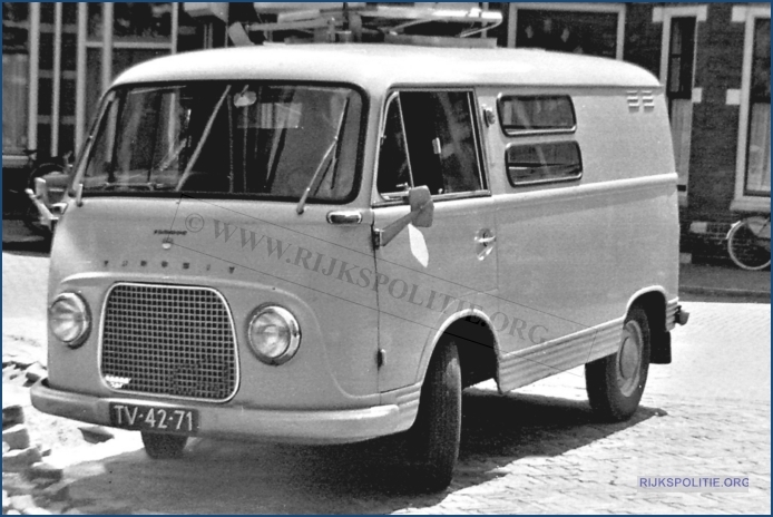 VRTG Parketgroep Ford Taunus Transit FE TV 42 71 Fred bw (7V)WM