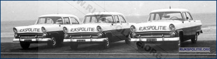 VRTG 45 60 VSA Ford Fairlane 500 FB bw (7V)W