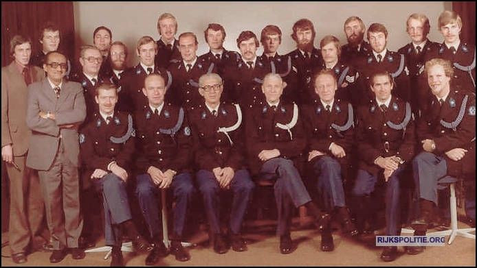 RPG Hoogwoud Groepsfoto 1977 bw(7V)