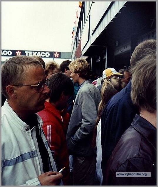 VKG Amsterdam ArievanDiest assistvoetbaltie Assen 1987(7V)