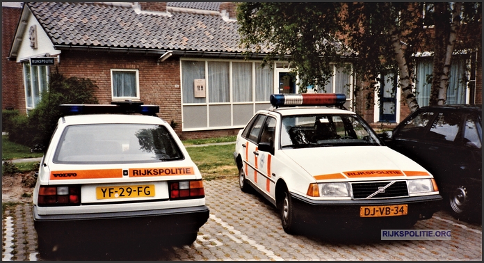 RP Voertuigen KSA Volvo 440 Brekelmans 1993 05xx RP Middelharnis 4 bw(7V)