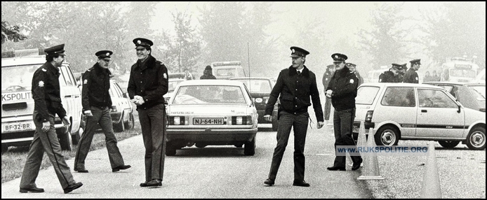 OEH Groningen Scheemda Verkeerscontrole oktober 1985 Luimstra bw(7V)