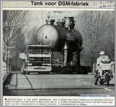 RPVKG Maastricht 1990 bijzonder transport krantenfoto(7V)