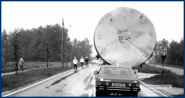 VKG Roermond Gommans 1986 VKGRM transport 01 Leunen 5,90 m breed(7K)