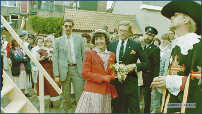 GRP Tholen Kriekaard (10)  bw (7V)