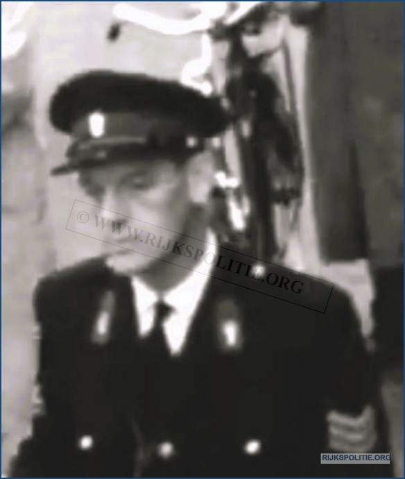 GRP Didam PST Duiven foto 02a Groessen v.d. Linden 1963  bw (7V)