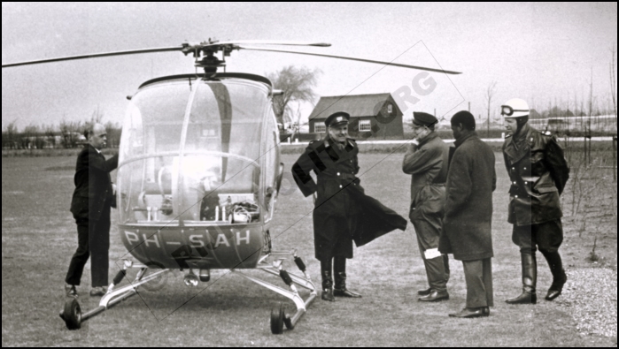 GRP Vleuten helicopter Splinter  bw(WM) (7V)