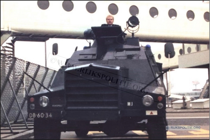 DLV Sdata 1976 Sankey Ariessen  bw(7V)