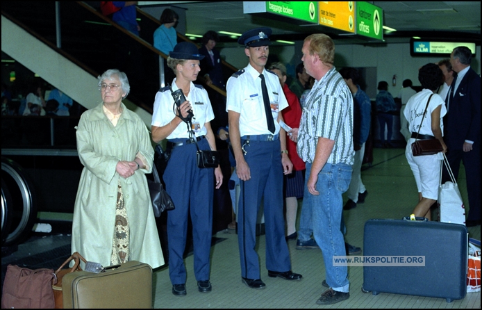 DLV Toezicht Uniformdienst Schiphol Archief Meijnen 023 bw(7V)