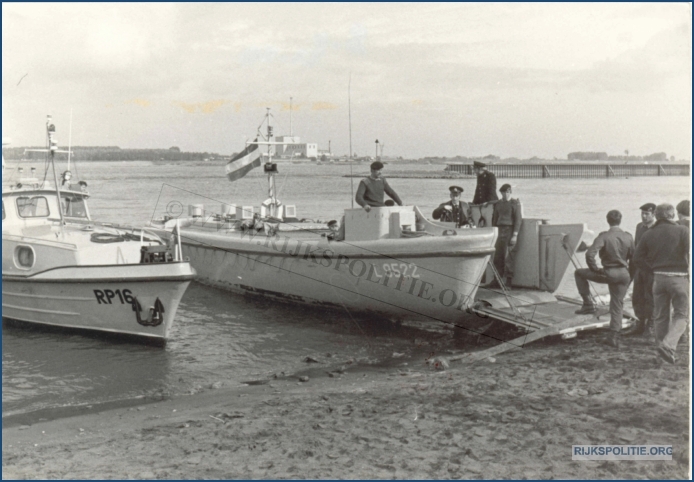 Dodewaard aktie 1980 November (7V)