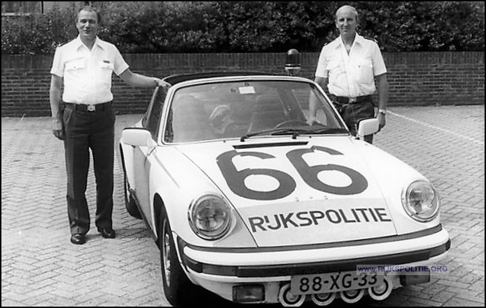 Porsche 911 12.66 78 88 XG 33 Avd 03 001 bw(7V)