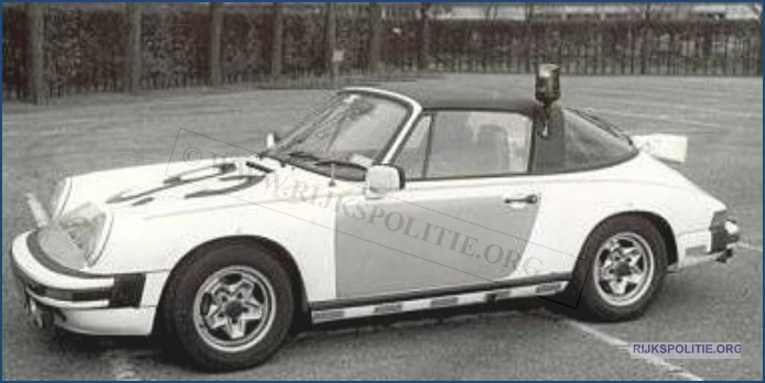 Porsche 911 12.93 80 GB 98 YSa bw (7V)WM
