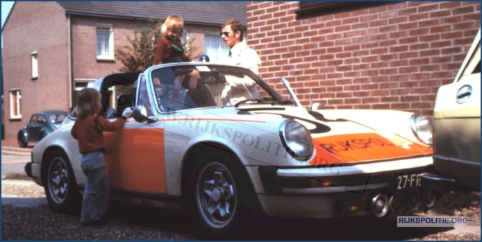 Porsche 911 12.94 75 27 FR 51 jdw Nio Evers bw (7V)WM