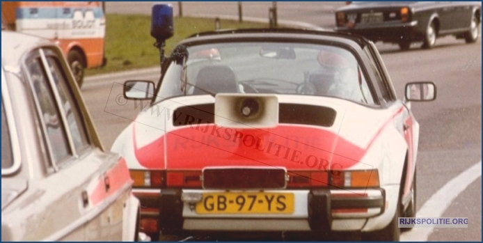 Porsche 911 12.94 80 GB 97 YS 1as bw (7V)WM