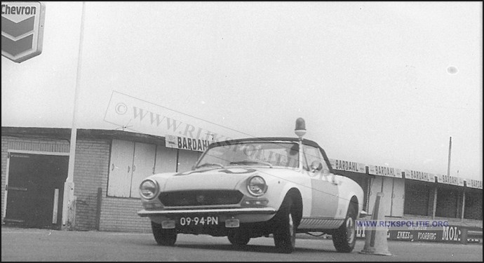 Fiat 124 12.06 70 09 94 PN Hiddinga (10) bw(7V)