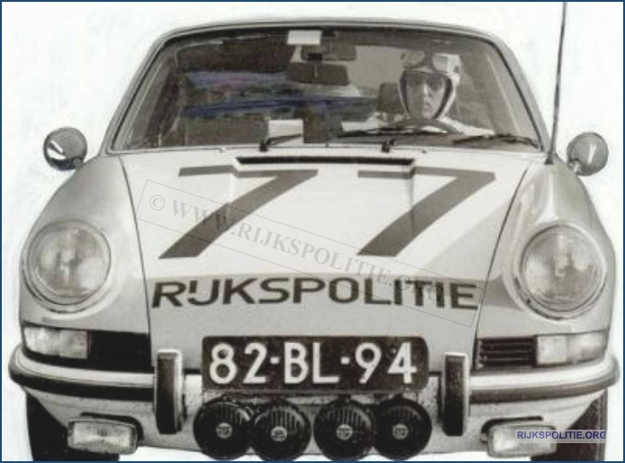 Porsche 911 12.77 74 82 BL 94 (2)  bw (7V)WM