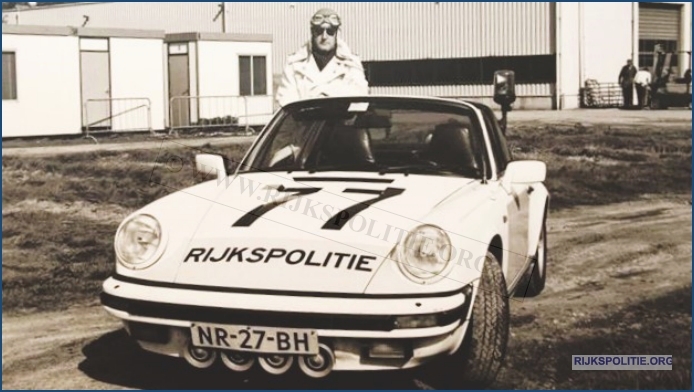 Porsche 911 12.77 85 NR 27 BH TonDellebeke.  bwJPG(7V)