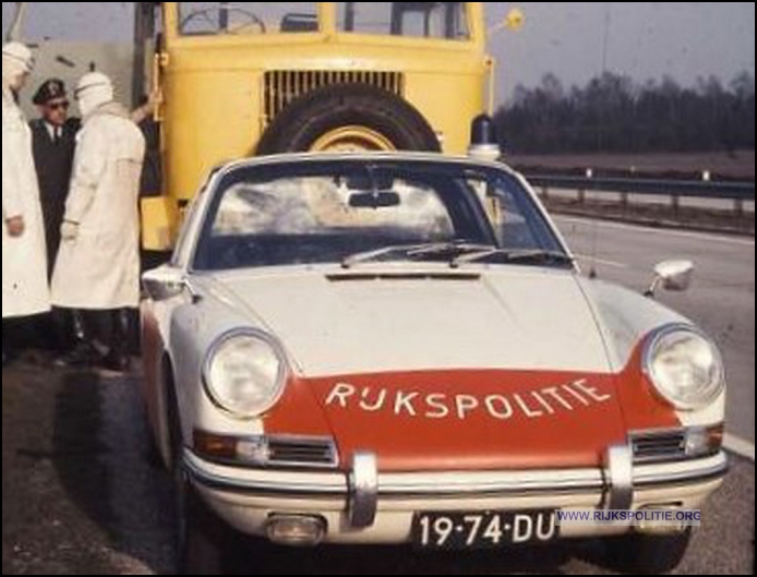 Porsche 912 12.35 19 74 DU bw(7V)