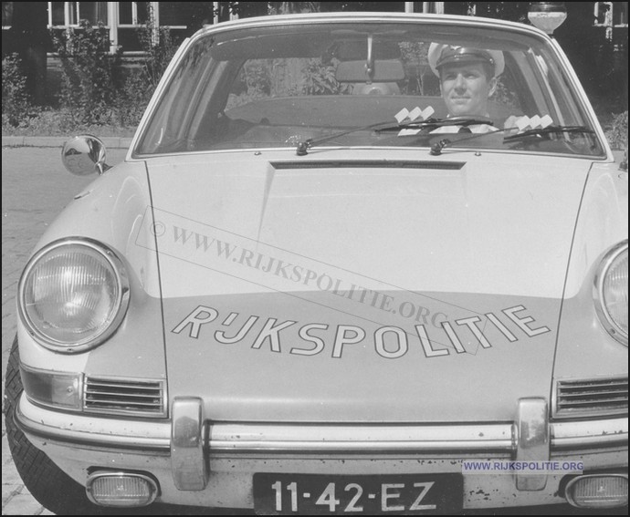 Porsche 912 12.00 67 11 42 EZ jdw  bij AVD (2) bw(7V)