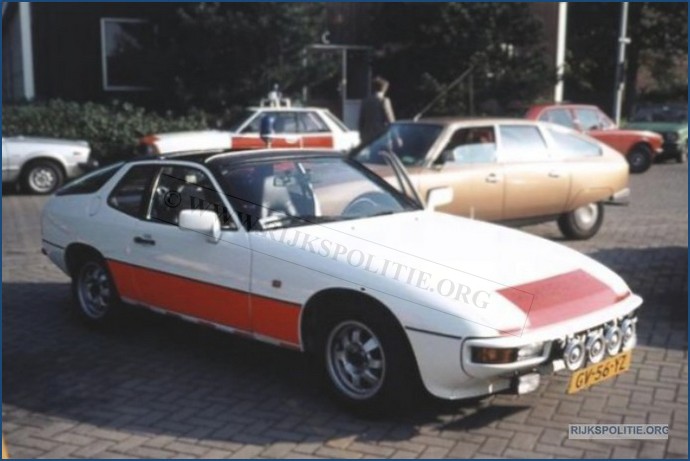 Alex 12.24 81 GV 56 YZ  Porsche 924(7K)