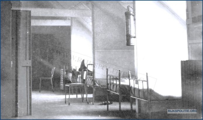 HVKS Bilthoven Ruimtegebrek 1970 H08 GG02 Slaapzolder bw (7V)