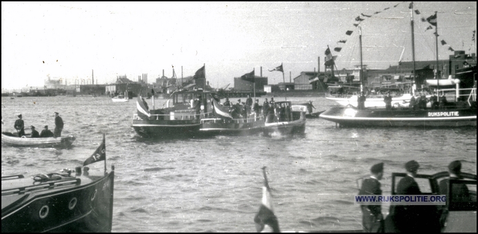 RPtW GRP AV01  1946 Enkhuizen 01 Archief Duys 1946 Amsterdam bezoek Churchil bw(7V)