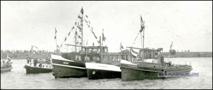 RPtW GRP AV13  1948 Enkhuizen 25 Archief Duys 1948 09 03 vlootschouw Amsterdam bw(7V)