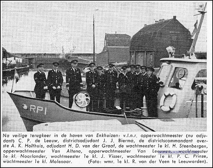 RPtW GRP Enkhuizen 1964 Comandowisseling 1 KB64 aug bw(7V)