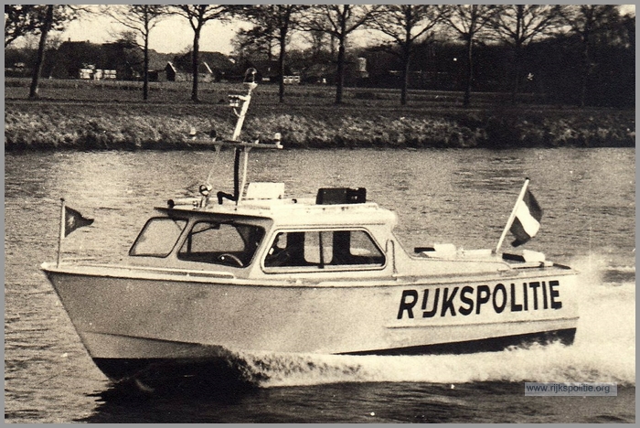 RPtW Grp Kampen Boot RVB105 Zutphen Burger2(7V)