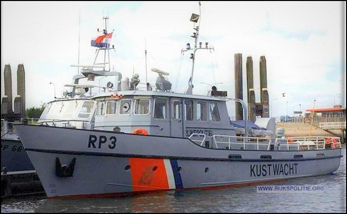 RPtW Boot RP03 4  RP75 2  P75 1  bij de kustwacht dh bw(7V)