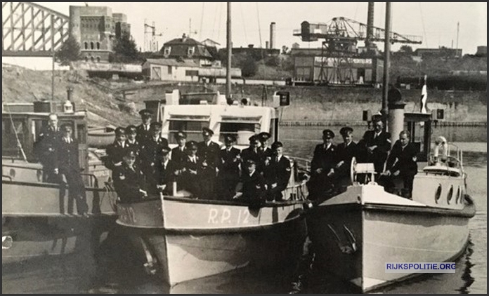 RPtW Boot RP12 3 ex RPXII 3 8890 Vreeswijk Veenema bw(7V)