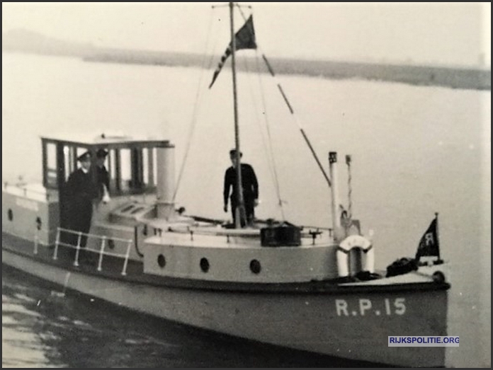 RPtW Boot RP15 2 ex RPXV 2 Vreeswijk Veenema 8899 bw(7V)