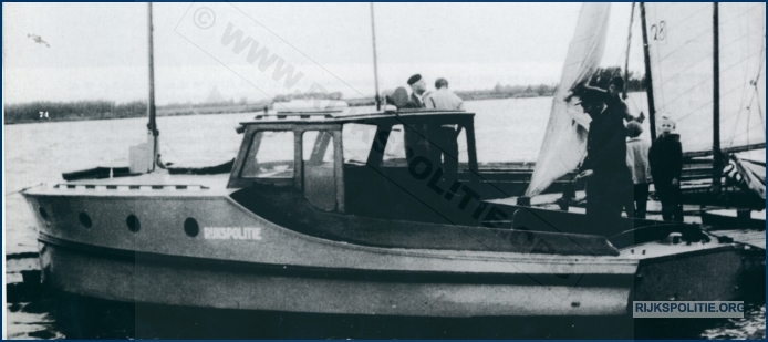 RPtW Boot RP42 1 14 bw (7V)WM