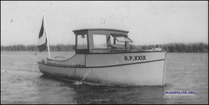 RPtW Boot RP50 1 RPXXXIX Kok bw(7V)